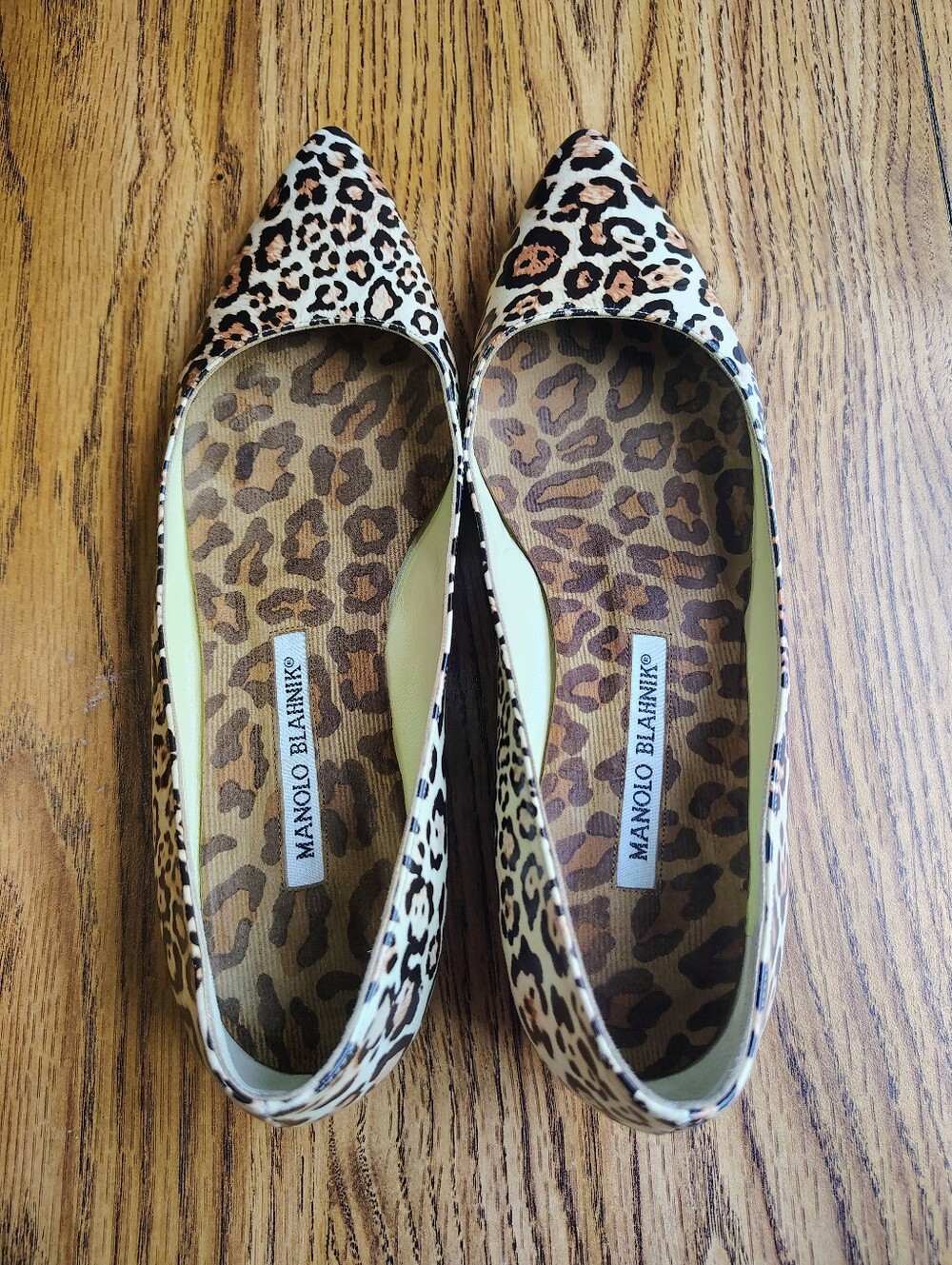Manolo Blahnik Leather Pointed-Toe Leopard Print Women's Flats Beige Black 36½. - Picture 11 of 15